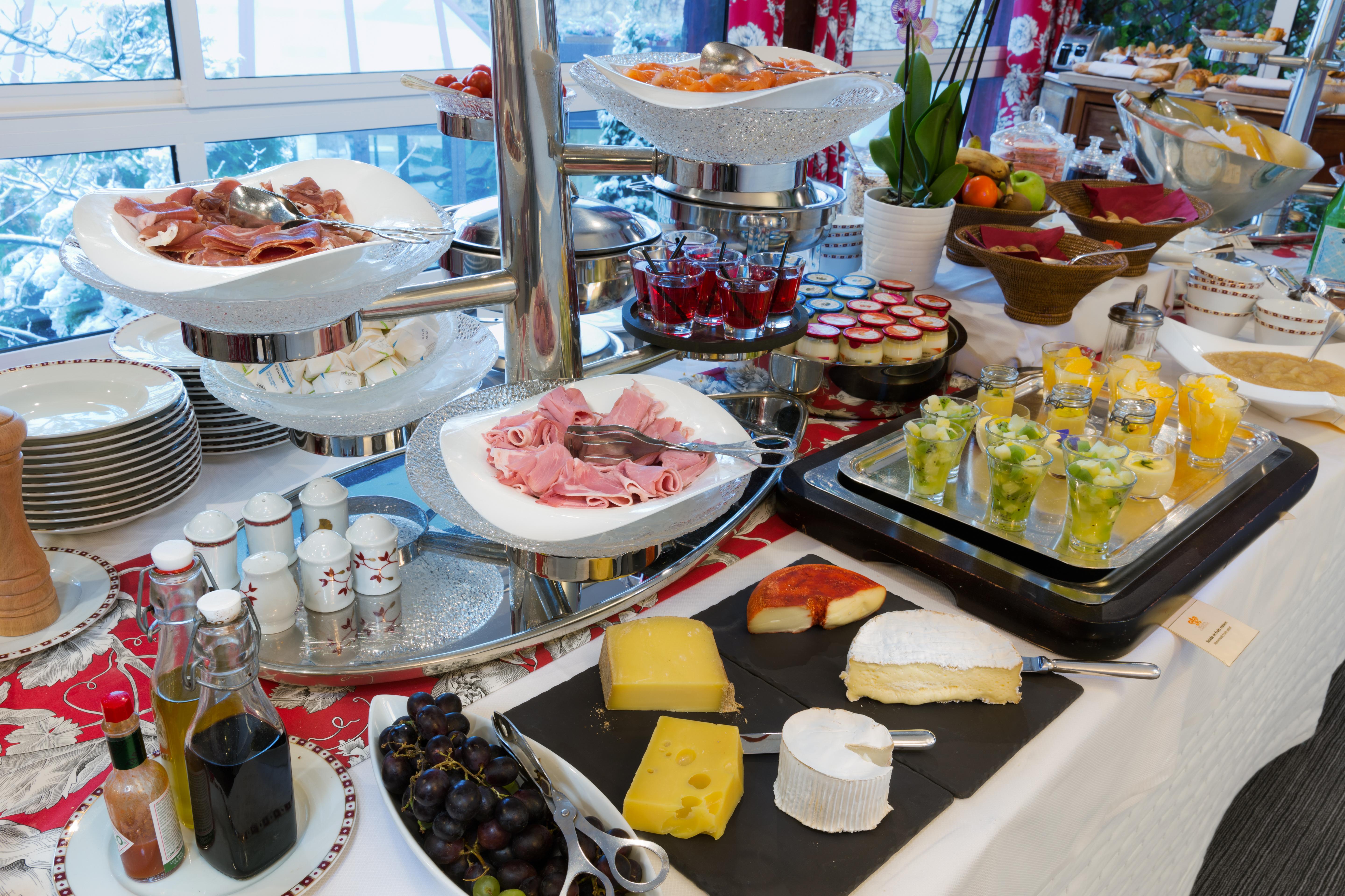 Hostellerie Briqueterie & Spa Champagne Vinay  Eksteriør bilde A buffet