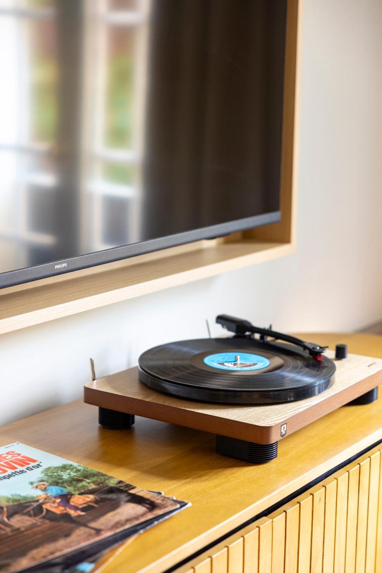 Hostellerie Briqueterie & Spa Champagne Vinay  Eksteriør bilde Record player