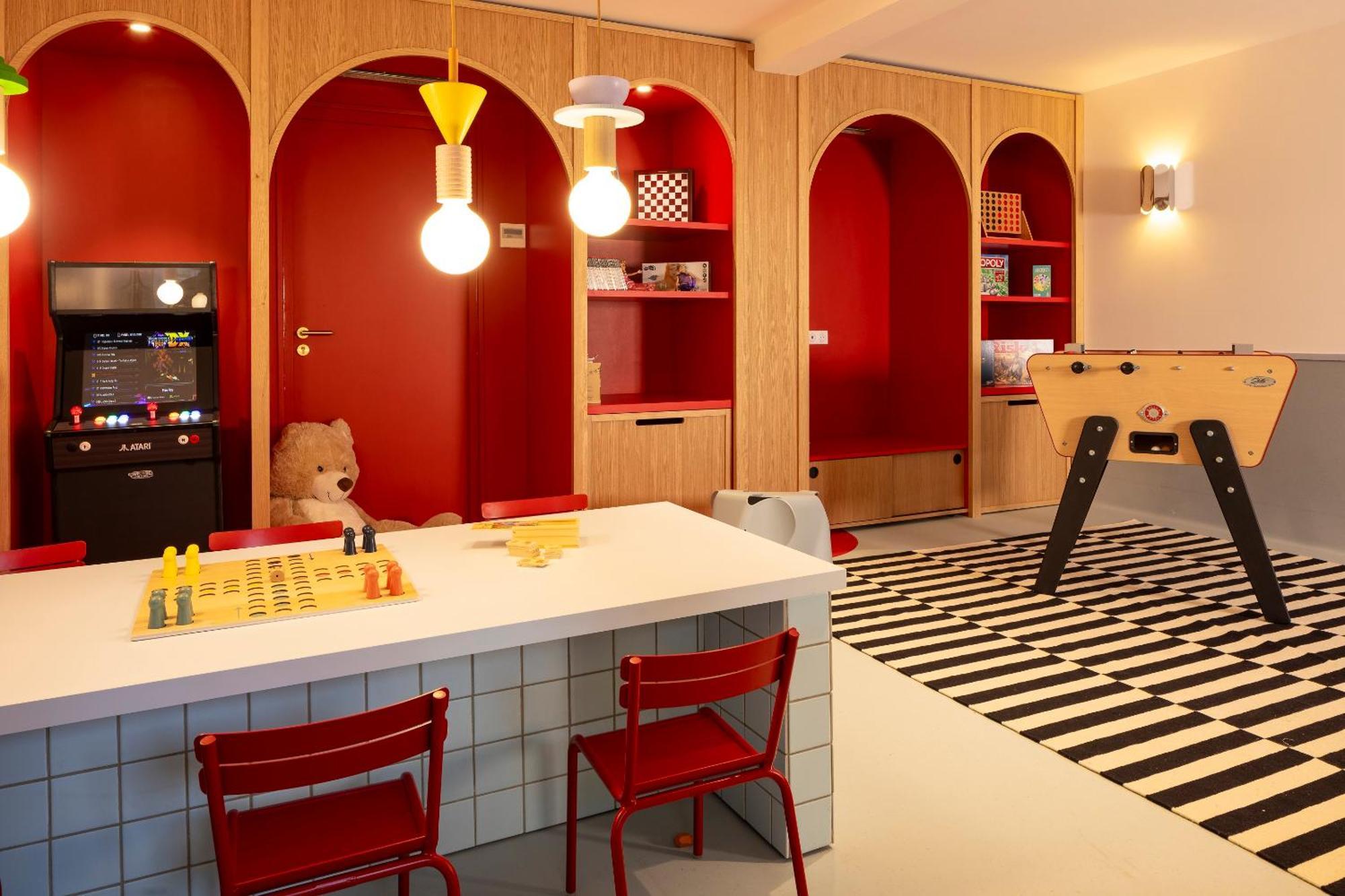 Hostellerie Briqueterie & Spa Champagne Vinay  Eksteriør bilde The interior of the Lego House